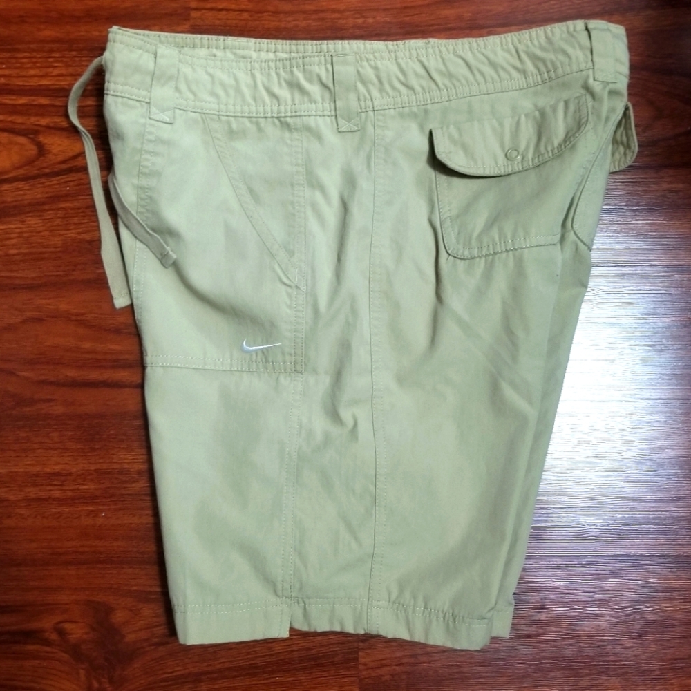 Tan nike golfer shorts  size (12-14